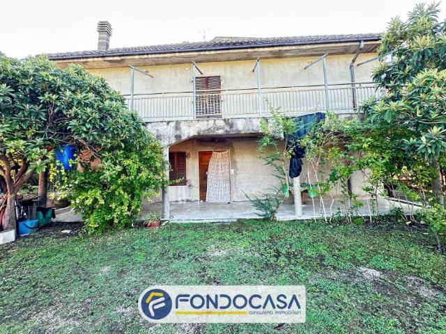 Villa in vendita a Ascoli Piceno AP