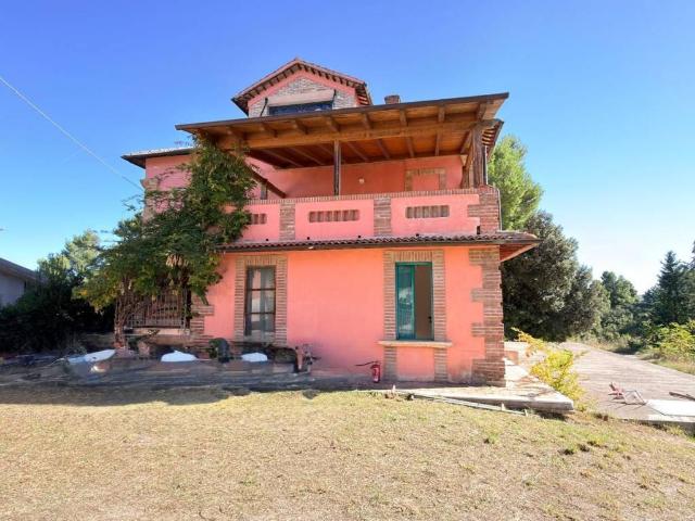 Villa in vendita a Ascoli Piceno AP