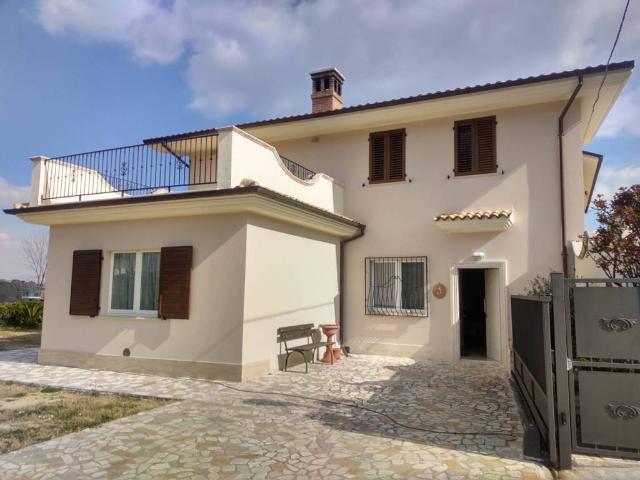 Villa in vendita a Ascoli Piceno AP