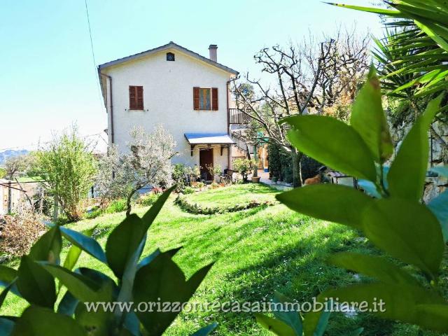 Villa in vendita a Ascoli Piceno AP