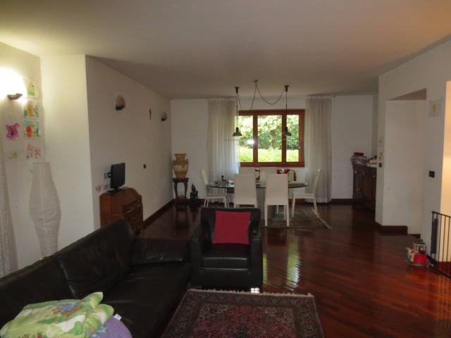 Villa in vendita a Ascoli Piceno, Borgo Solest