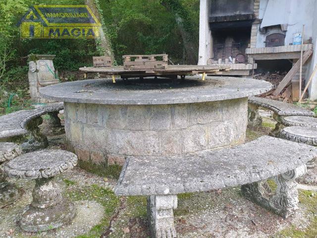 Villa in vendita a Ascoli Piceno, Lisciano