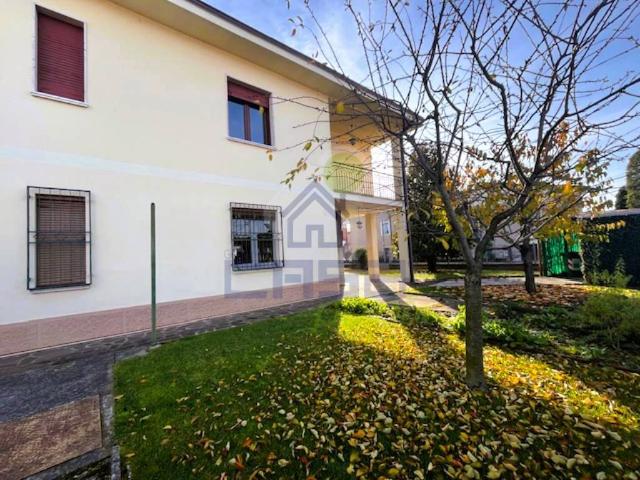 Villa in vendita a Asola MN