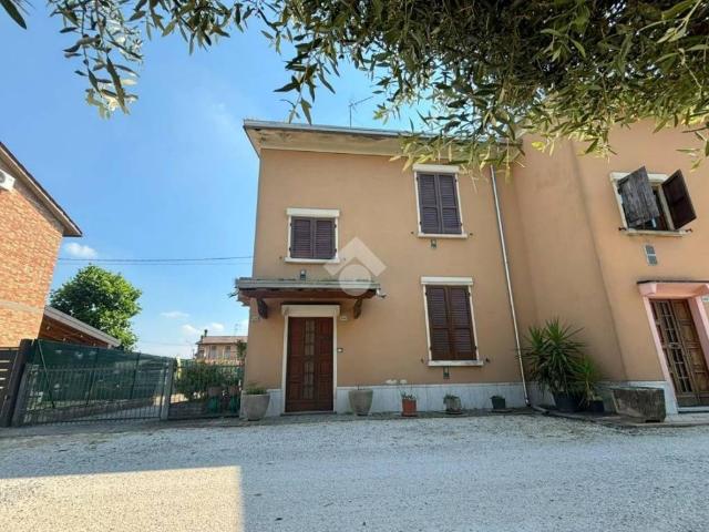 Villa in vendita a Asola MN