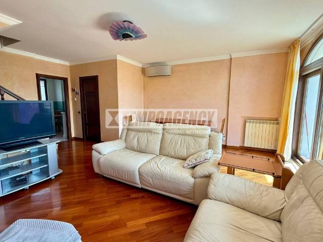 Villa in vendita a Assago MI