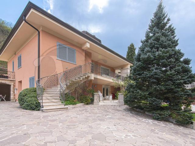 Villa in vendita a Atina