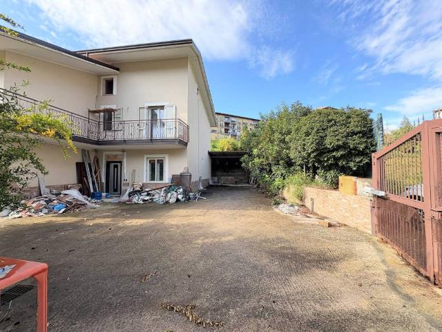 Villa in vendita a Atripalda AV