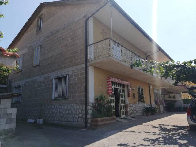 Villa in vendita a Atripalda AV