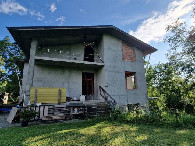 Villa in vendita a Aulla MS