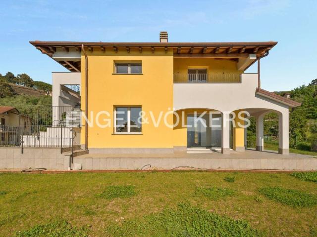 Villa in vendita a Aulla MS