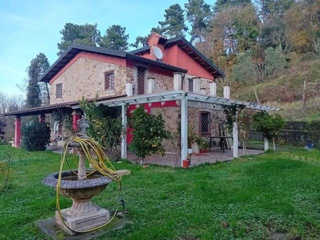 Villa in vendita a Aulla MS