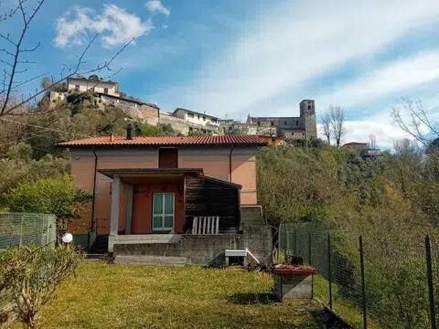 Villa in vendita a Aulla MS