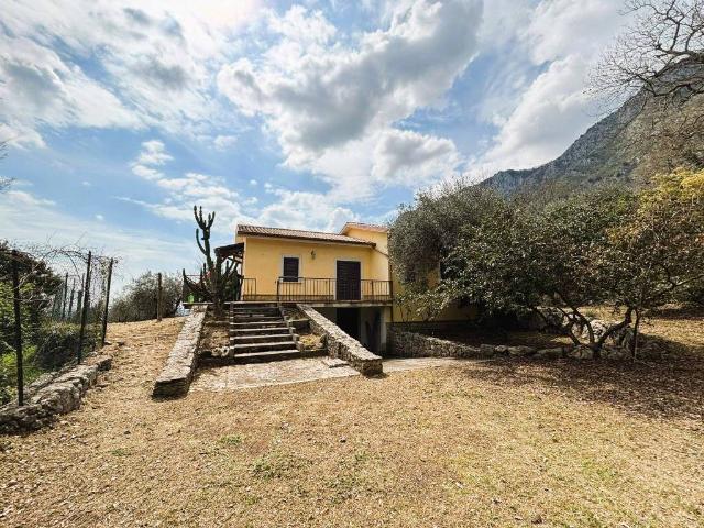 Villa in vendita a Ausonia FR