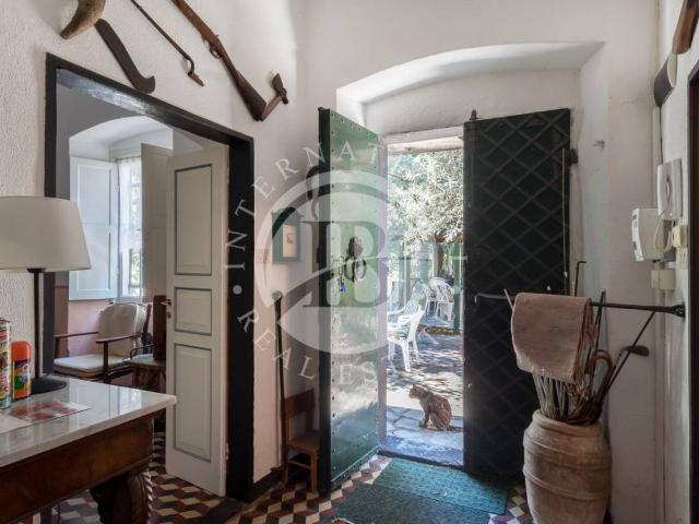 Villa in vendita a Avegno GE