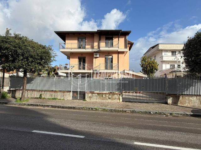 Villa in vendita a Aversa CE