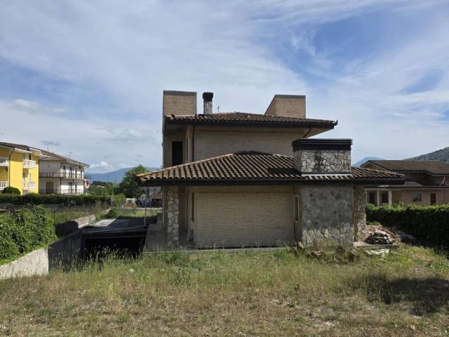 Villa in vendita a Avezzano AQ