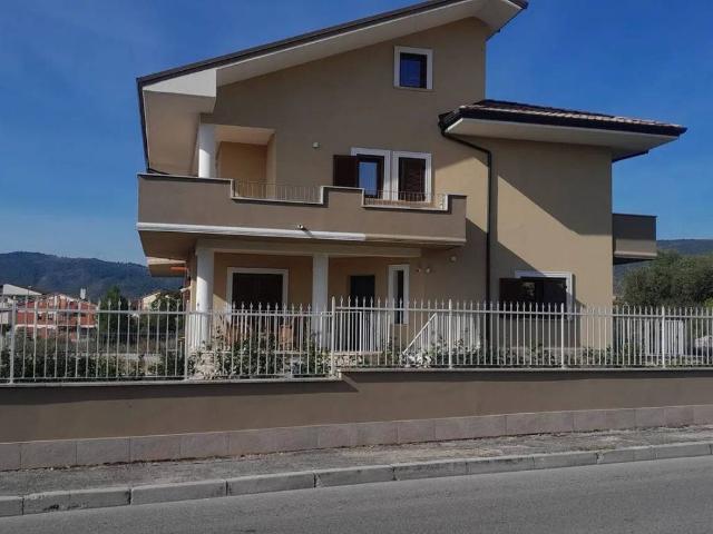 Villa in vendita a Avezzano AQ