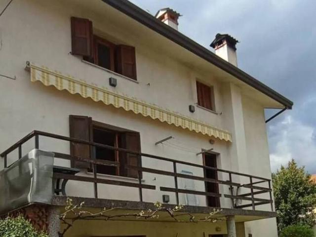 Villa in vendita a Aviano PN