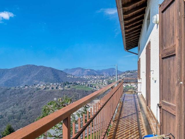 Villa in vendita a Aviatico BG