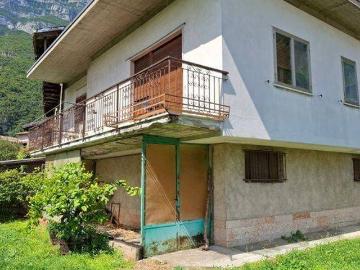 Villa in vendita a Avio TN