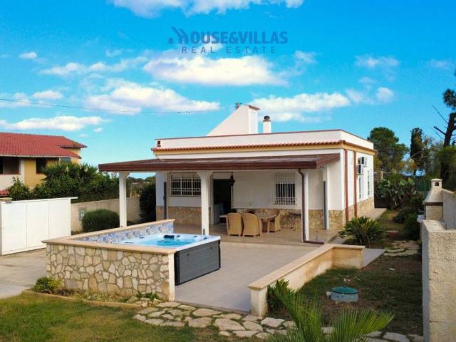 Villa in vendita a Avola SR