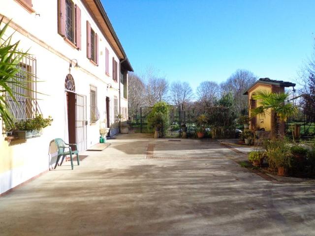 Villa in vendita a Azzanello CR