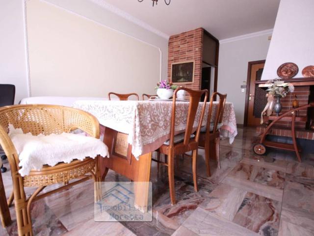 Villa in vendita a Azzano d'Asti AT