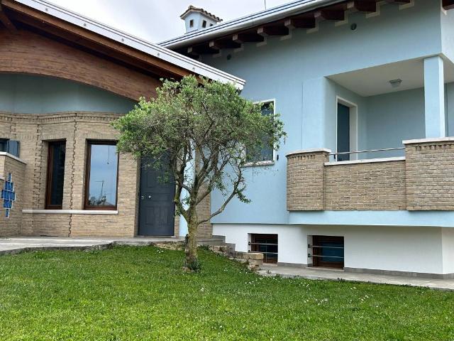 Villa in vendita a Azzano Decimo PN