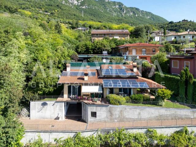 Villa in vendita a Botticino BS