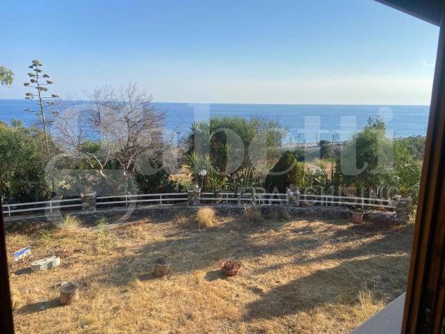 Villa in vendita a Bova Marina
