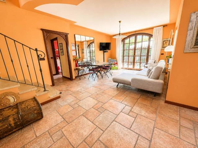 Villa in vendita a Boves CN