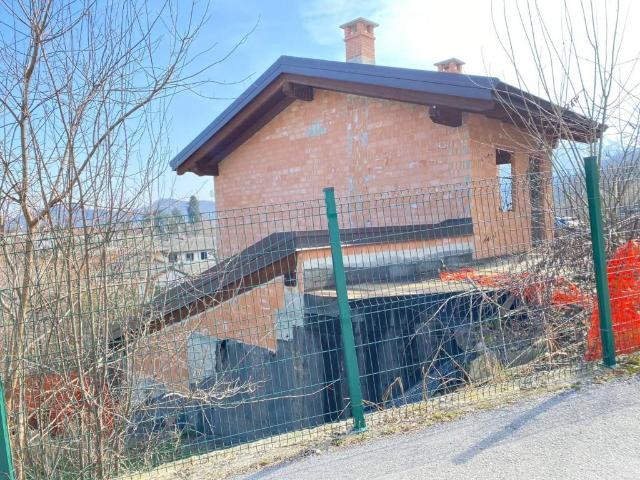 Villa in vendita a Boves CN