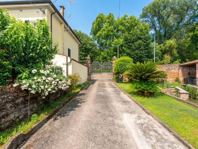 Villa in vendita a Isola Rizza VR