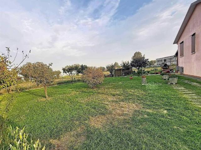 Villa in vendita a Bozzolo MN