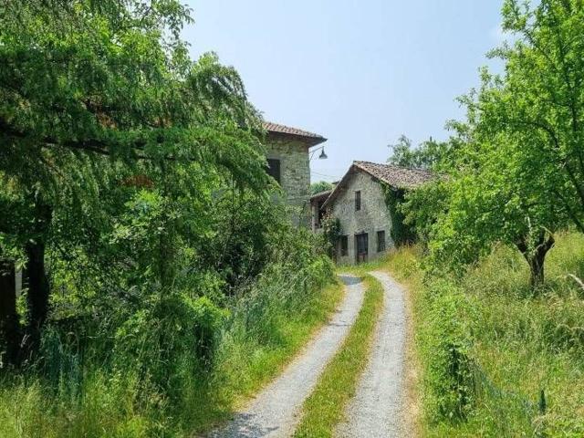 Villa in vendita a Bobbio
