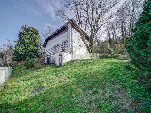 Villa in vendita a Bodio Lomnago VA