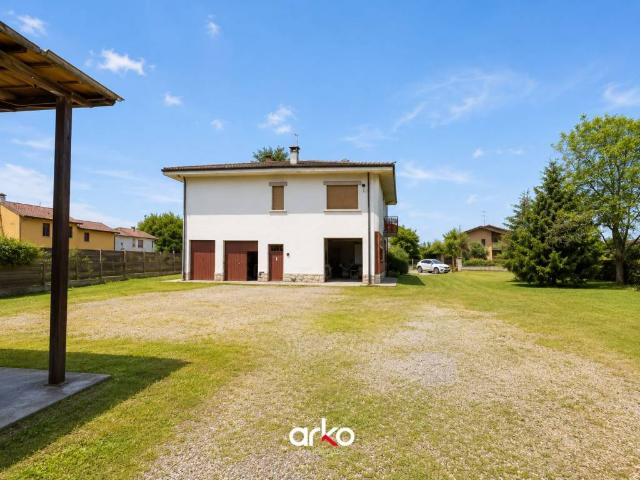 Villa in vendita a Boffalora d'Adda LO