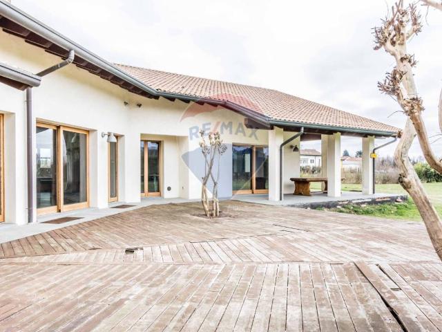 Villa in vendita a Boffalora Sopra Ticino MI