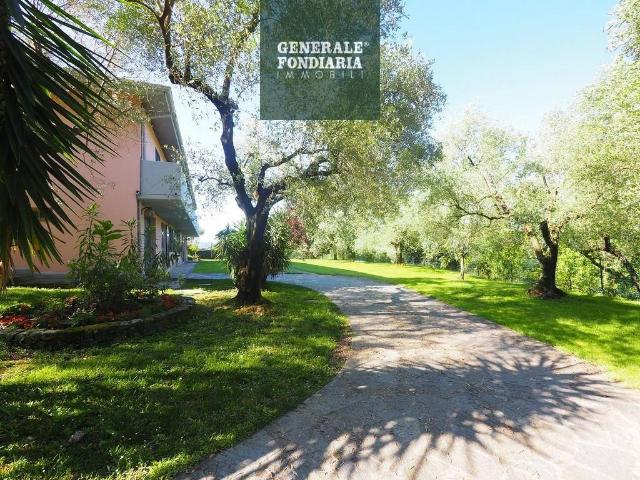 Villa in vendita a Bolano SP