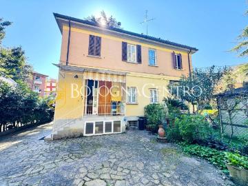 Villa in vendita a Bologna BO