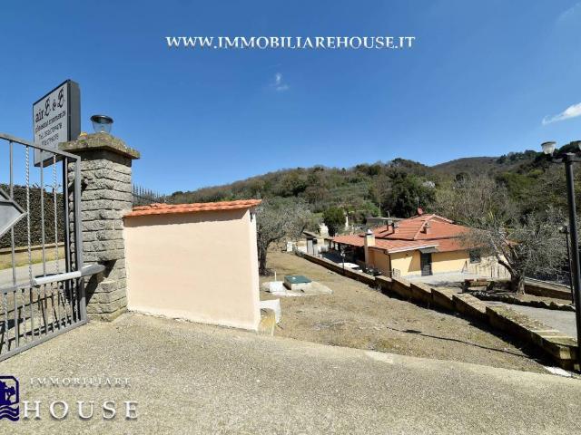 Villa in vendita a Bolsena VT