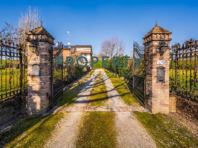 Villa in vendita a Bomporto MO