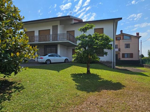 Villa in vendita a Bonate Sotto BG