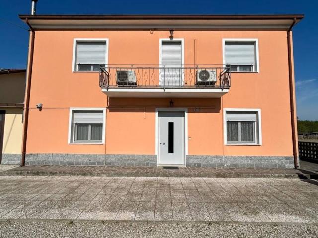 Villa in vendita a Bondeno FE