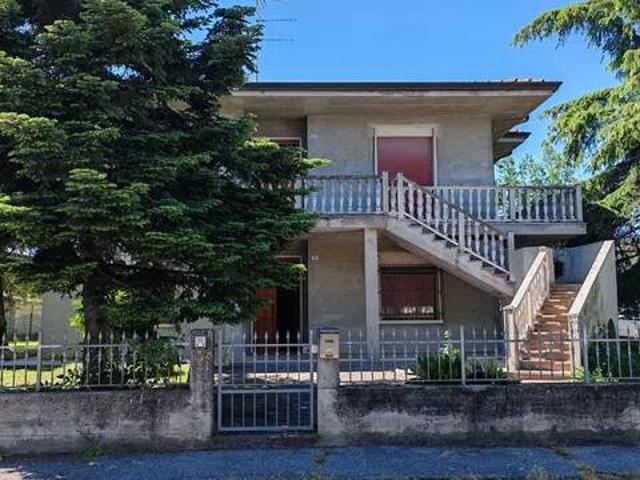 Villa in vendita a Bondeno FE