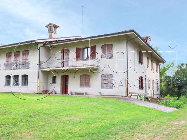 Villa in vendita a Bondeno FE