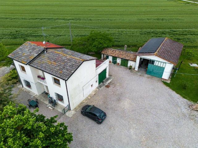 Villa in vendita a Bondeno FE