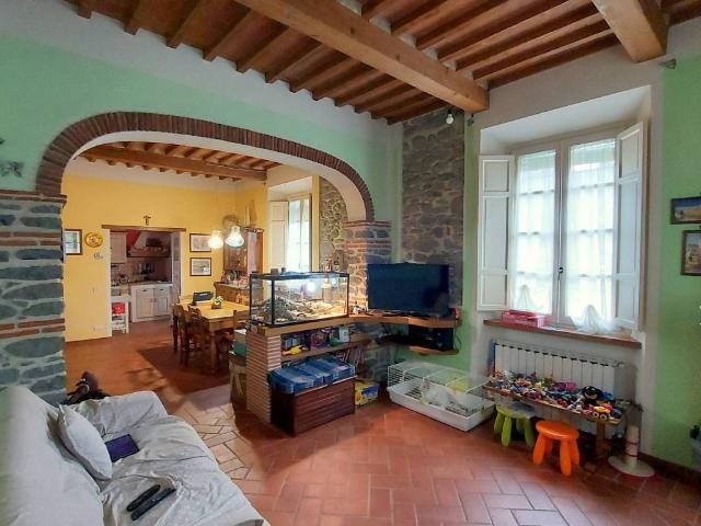 Villa in vendita a Borgo a Mozzano LU