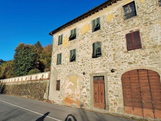 Villa in vendita a Borgo a Mozzano LU