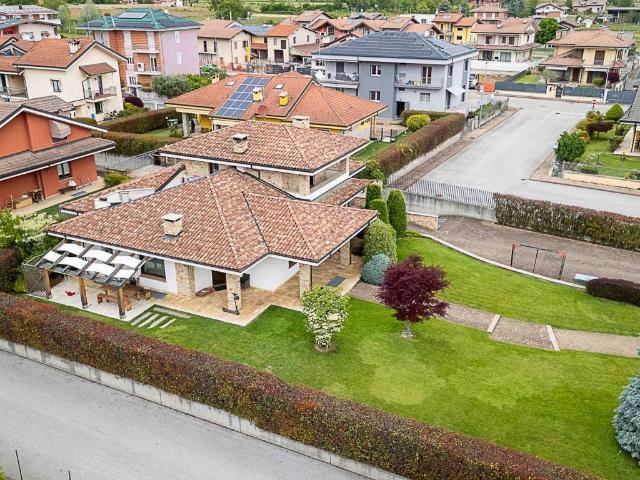 Villa in vendita a Borgo San Dalmazzo CN